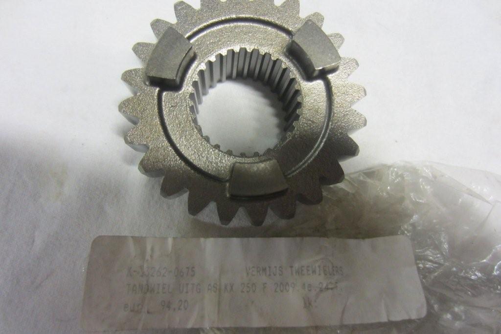 Tandwiel uitg as KX 250 F 2009 4e V 24.T