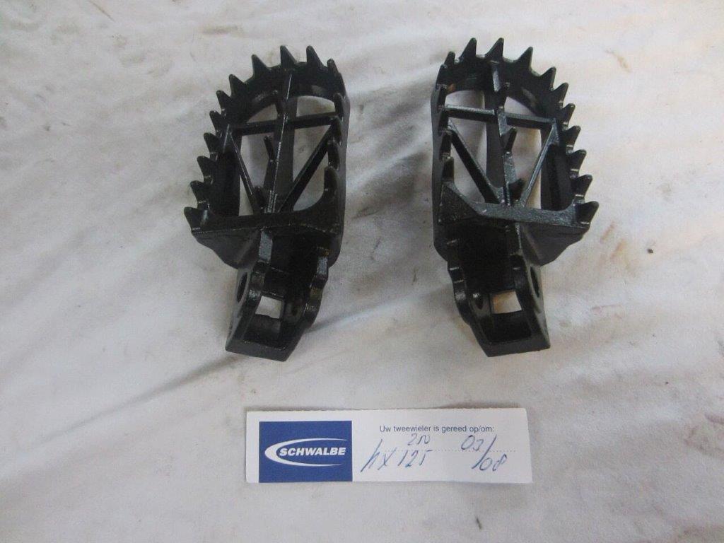 Voetsteunen stel  KX 125/250 03/08